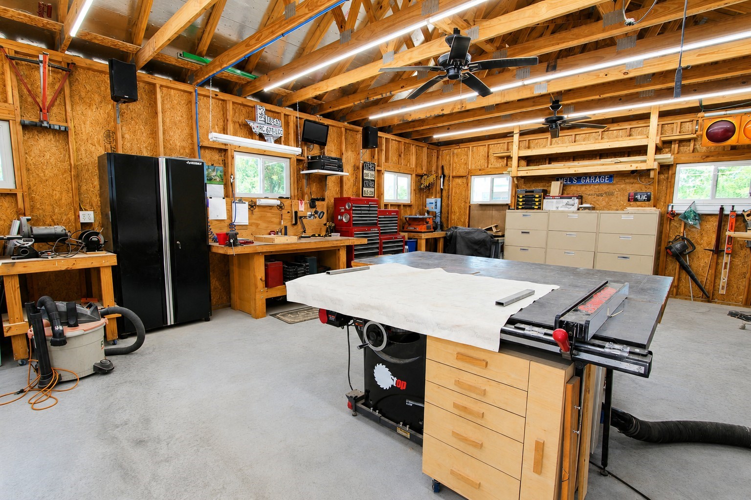 7502 Lewis Lane Manvel, TX 77578 - Photo 45 of 50 This is an interior view of the workshop.