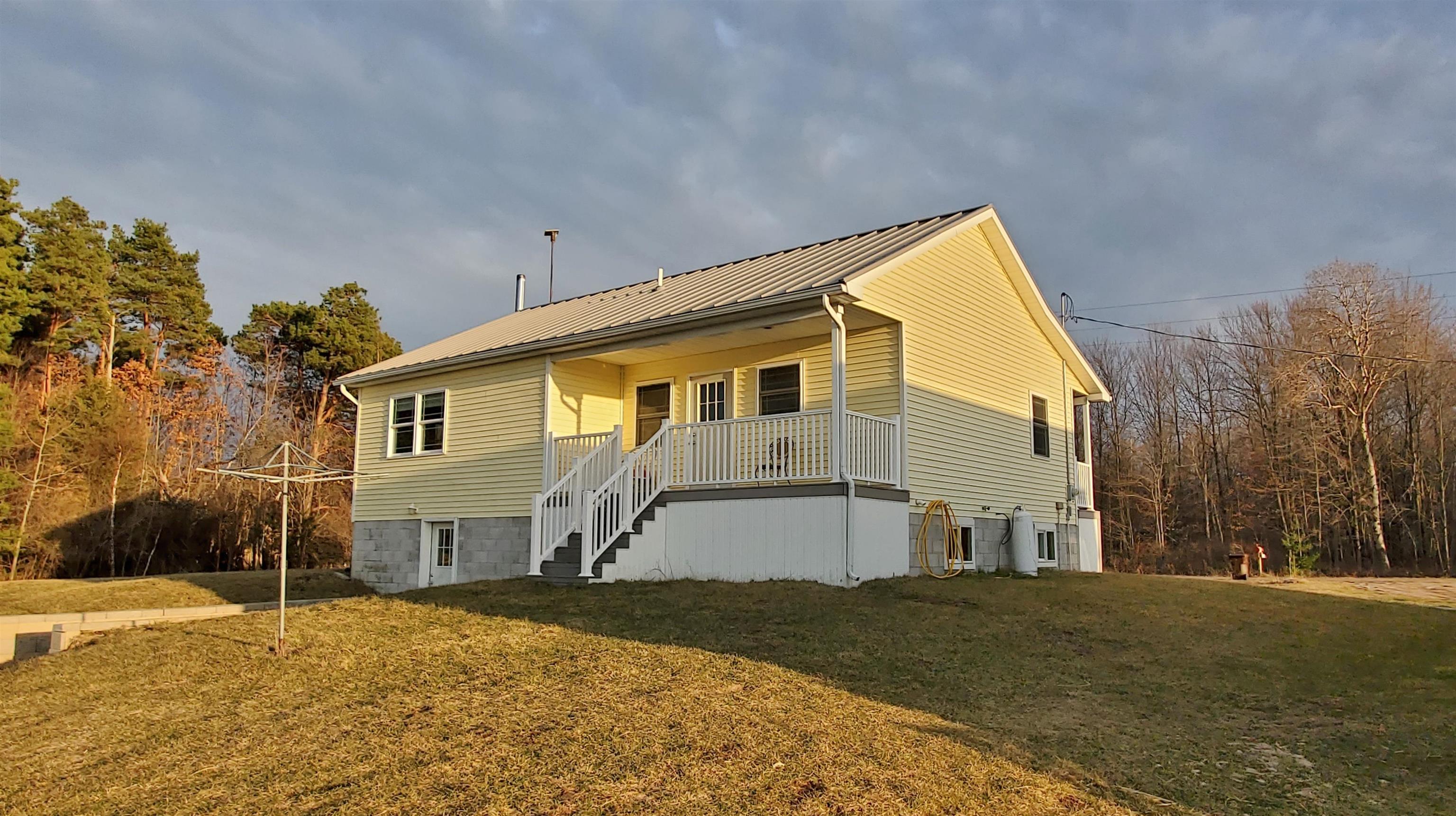 4774 West Laporte Road St. Louis, MI 48880 - Photo 32 of 38 1898569-31.JPG
