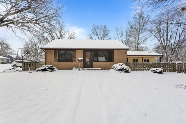 $225,000 | 1105 Eastern Drive, Urbana, IL 61801
