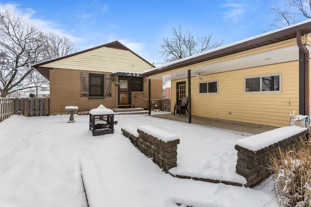 $225,000 | 1105 Eastern Drive, Urbana, IL 61801