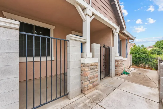 a view of house with a outdoor space