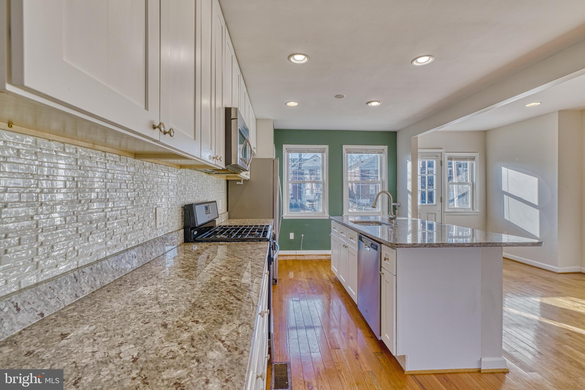 2960 Cornwall Road Dundalk, MD 21222 - Photo 8 of 32 Kitchen