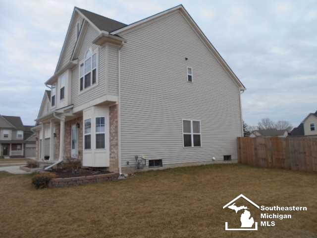 842 Golf Ridge Circle Dundee, MI 48131 - Photo 22 of 24 21113262-21.JPG