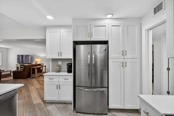 $725,000 | 19149 Southeast Sea Turtle Court, Unit 105, Jupiter, FL 33469