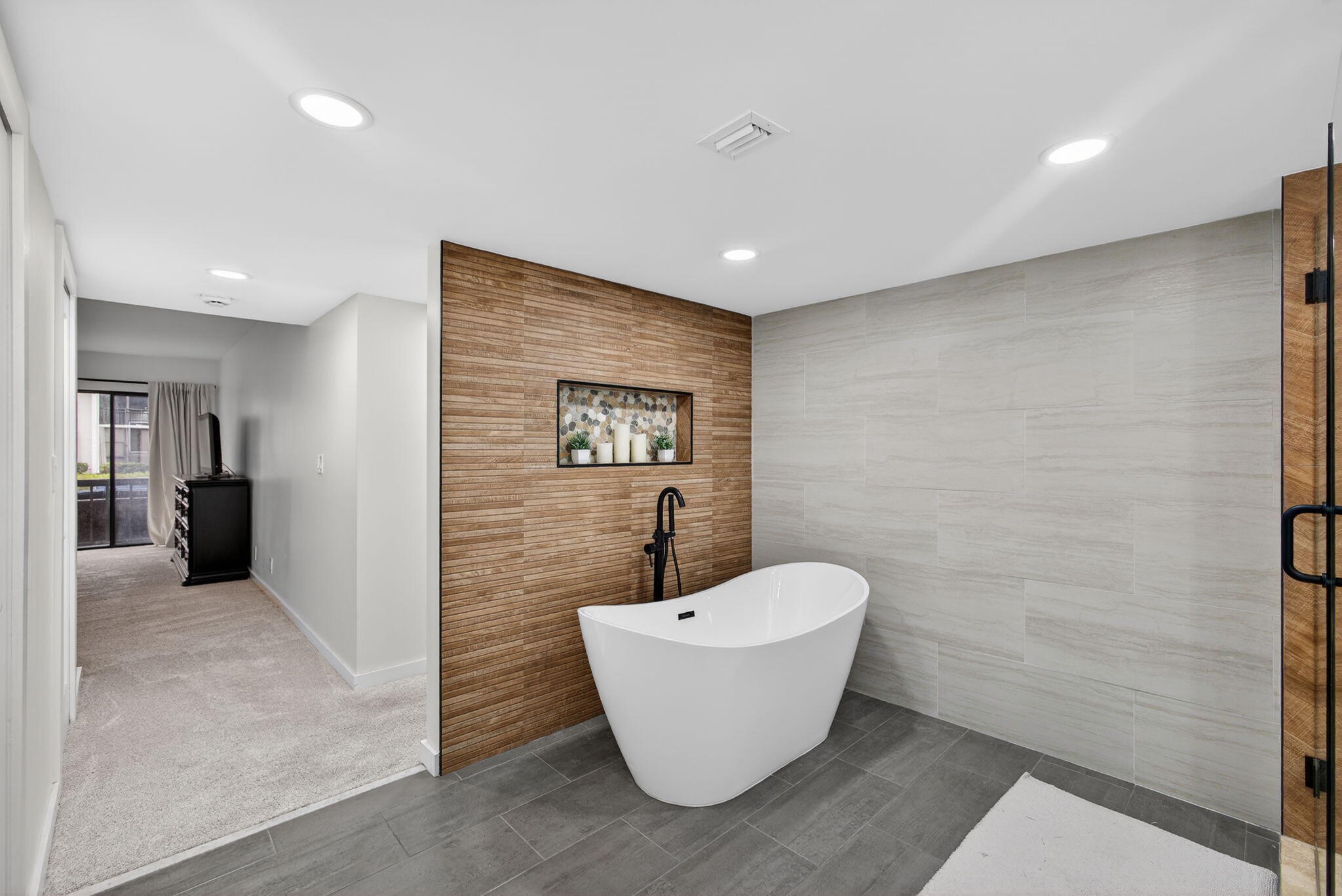 19149 Southeast Sea Turtle Court, Unit 105 Jupiter, FL 33469 - Photo 35 of 46 40-web-or-mls-5D1A5983