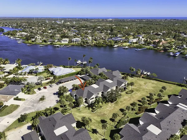 $725,000 | 19149 Southeast Sea Turtle Court, Unit 105, Jupiter, FL 33469