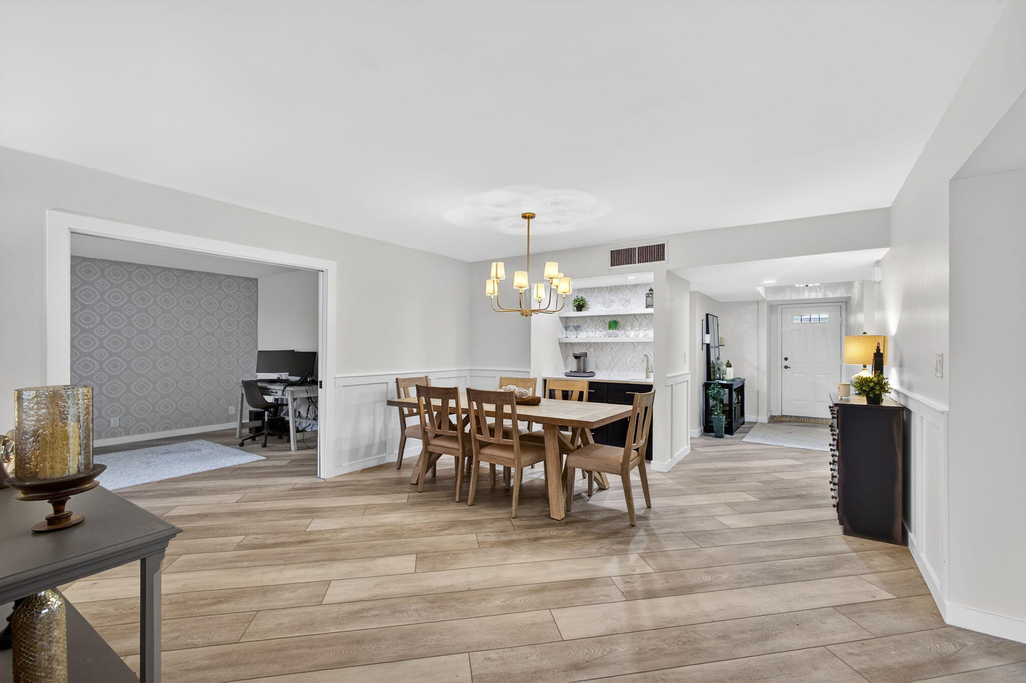 19149 Southeast Sea Turtle Court, Unit 105 Jupiter, FL 33469 - Photo 9 of 46 11-web-or-mls-5D1A5886