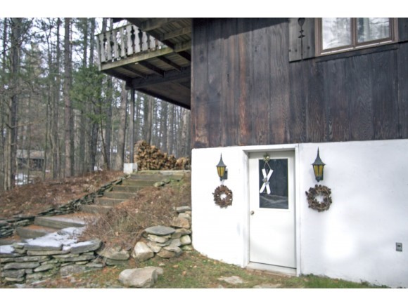 14 Cranberry Hill Road Winhall, VT 05340 - Photo 3 of 23
