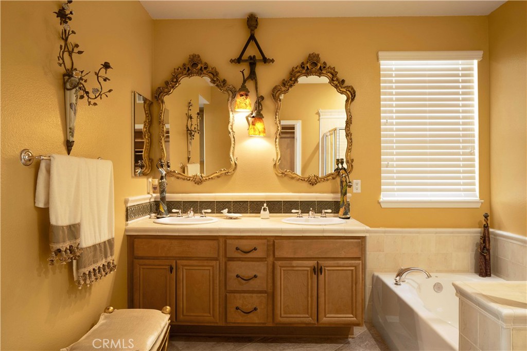 11525 Wistful Vista Way Porter Ranch, CA 91326 - Photo 20 of 42 Gallery Image 20