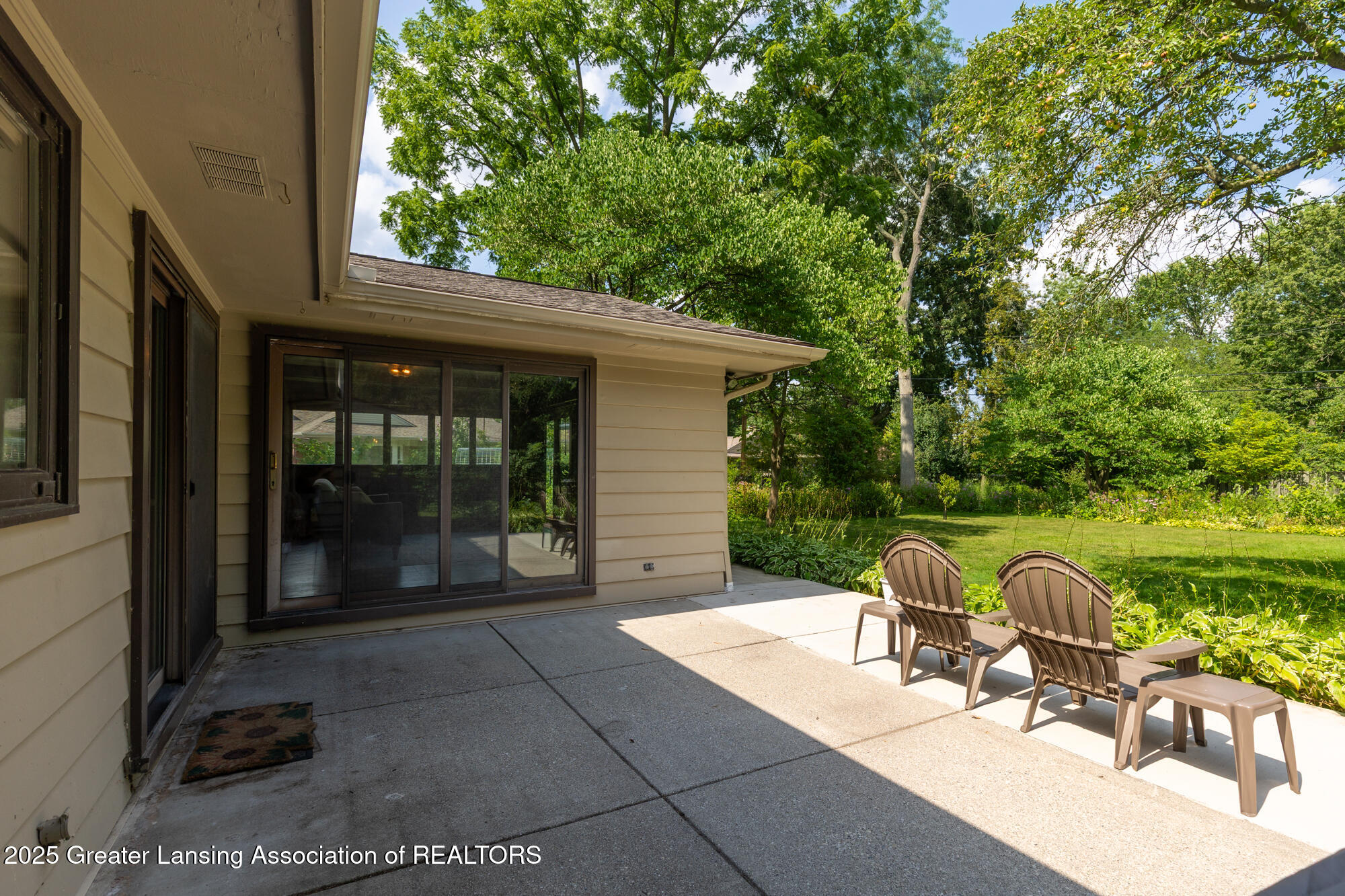 1522 Hitching Post Road East Lansing, MI 48823 - Photo 28 of 34 1552_Hitchingpost_FSBO-12