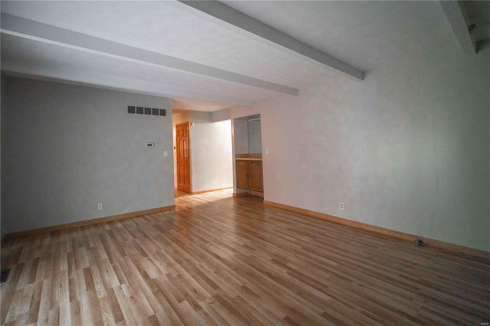 3108 Mill Springs Road Belleville, IL 62221 - Photo 6 of 38 Gallery Image 6