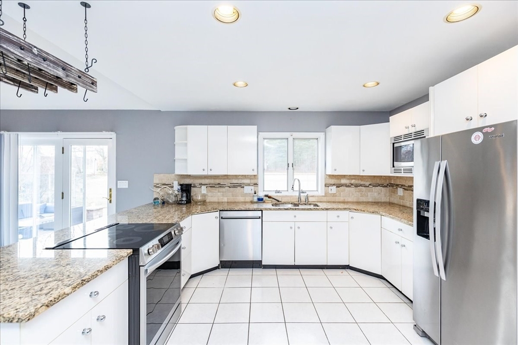 2 Randell Road Saugus, MA 01906 - Photo 11 of 42