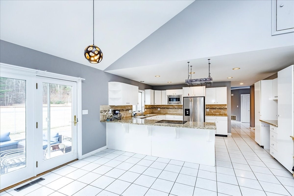 2 Randell Road Saugus, MA 01906 - Photo 14 of 42