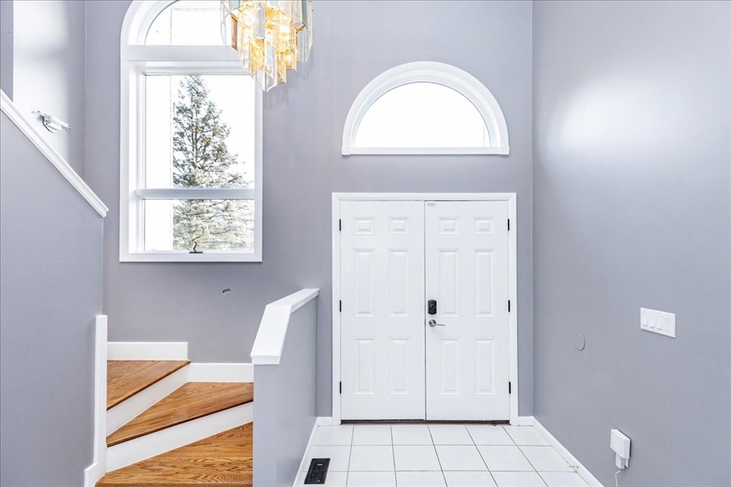 2 Randell Road Saugus, MA 01906 - Photo 4 of 42