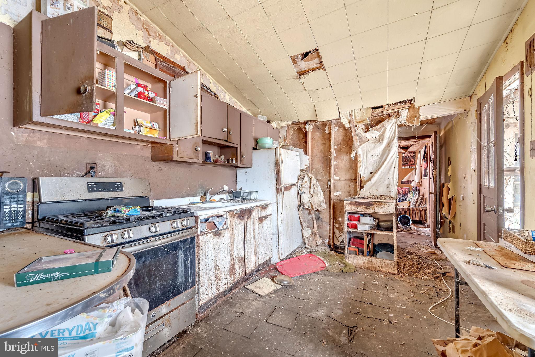 331 Collins Lane Maple Shade, NJ 08052 - Photo 13 of 17 a view of city