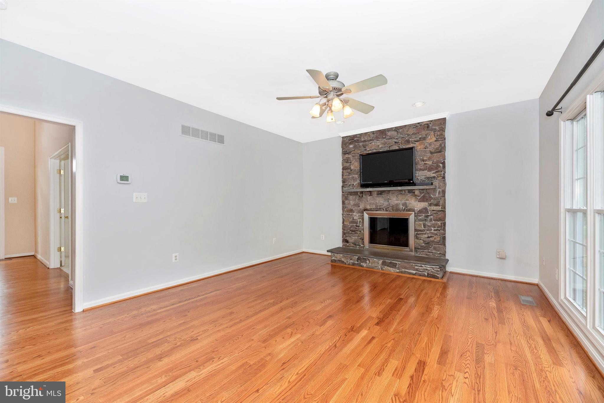 12551 New Windsor Road Union Bridge, MD 21791 - Photo 20 of 47 Family Room