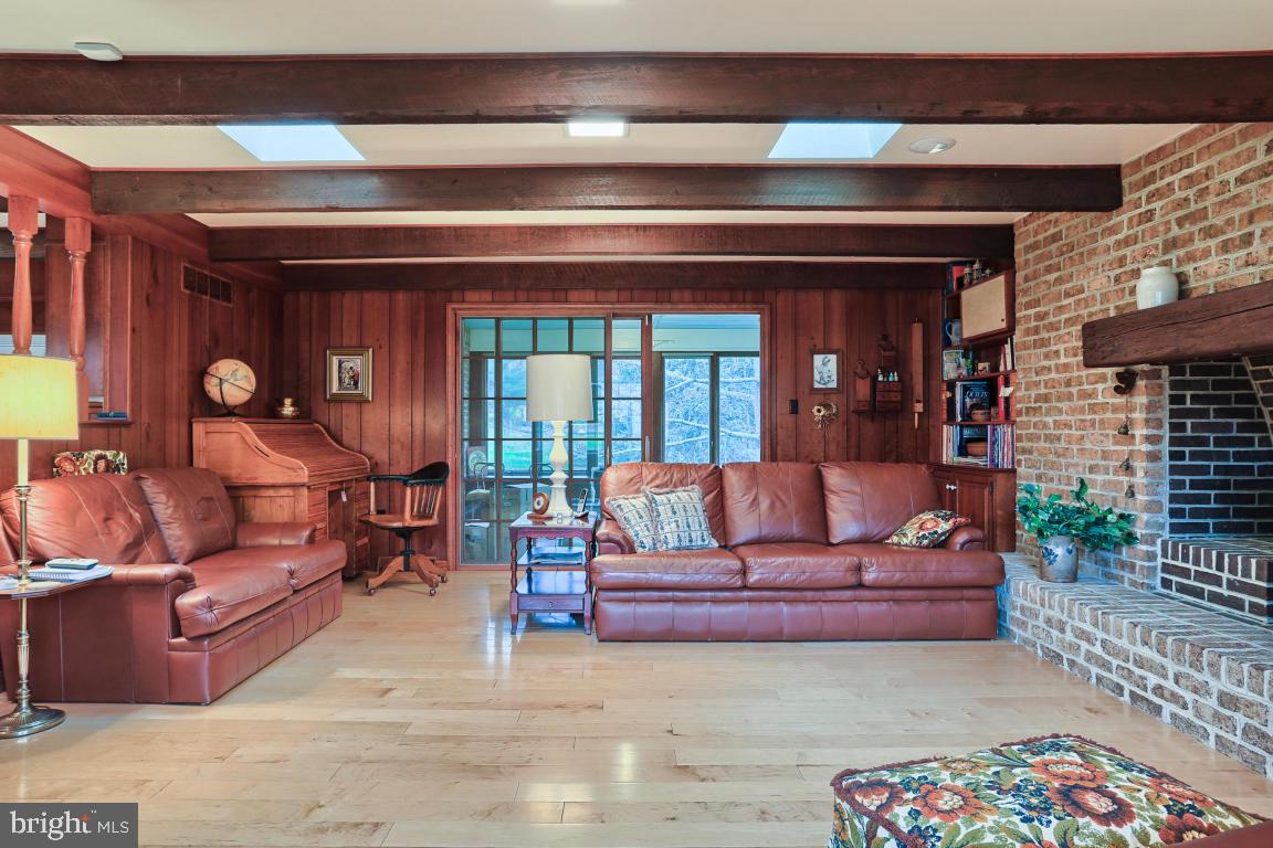 1520 Valley Road Lancaster, PA 17603 - Photo 11 of 36 Gallery Image 11