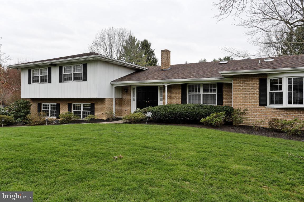 1520 Valley Road Lancaster, PA 17603 - Photo 3 of 36 Gallery Image 3