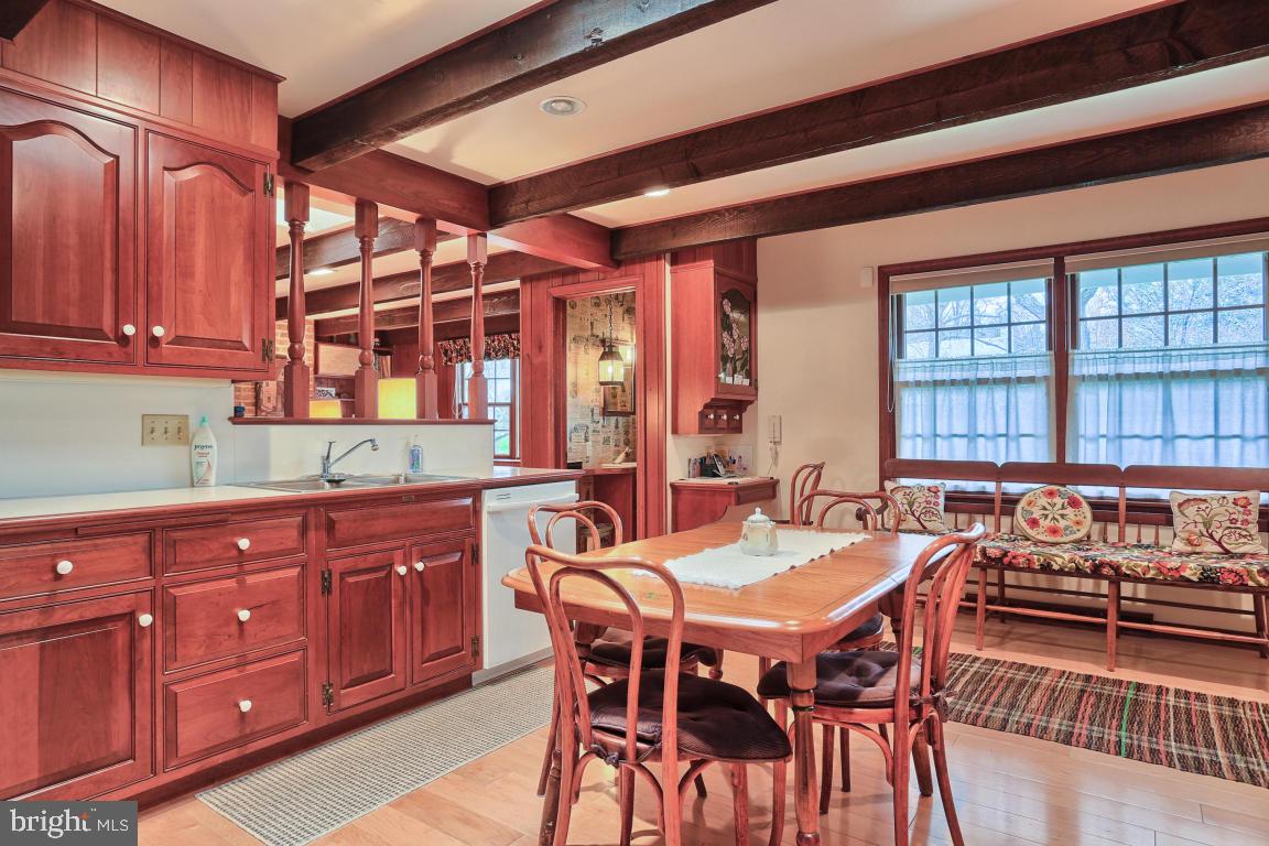 1520 Valley Road Lancaster, PA 17603 - Photo 10 of 36 Gallery Image 10