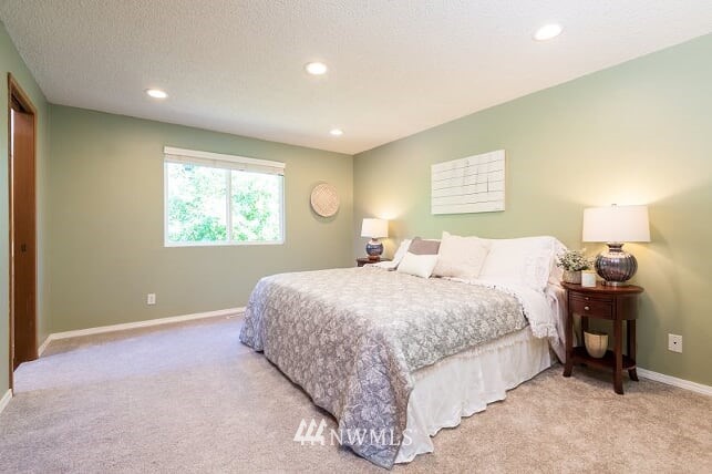 156 Whitman Court Northeast Renton, WA 98059 - Photo 14 of 40 Gallery Image 14