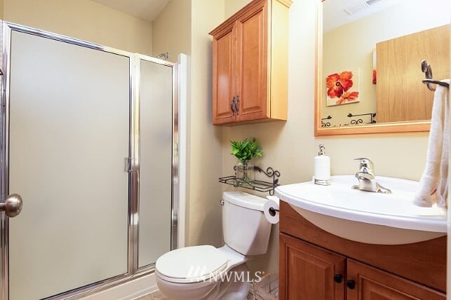 156 Whitman Court Northeast Renton, WA 98059 - Photo 25 of 40 Gallery Image 25