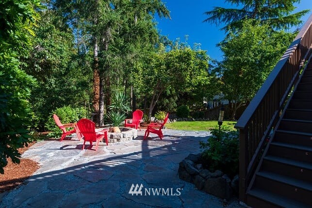 156 Whitman Court Northeast Renton, WA 98059 - Photo 34 of 40 Gallery Image 34