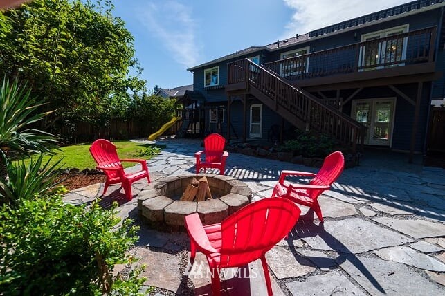 156 Whitman Court Northeast Renton, WA 98059 - Photo 38 of 40 Gallery Image 38