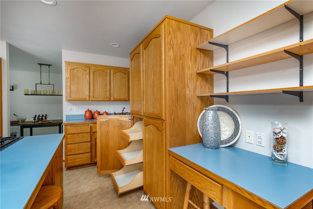 2476 Busby Road Oak Harbor, WA 98277 - Photo 14 of 40 Gallery Image 14