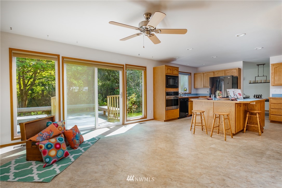 2476 Busby Road Oak Harbor, WA 98277 - Photo 15 of 40 Gallery Image 15