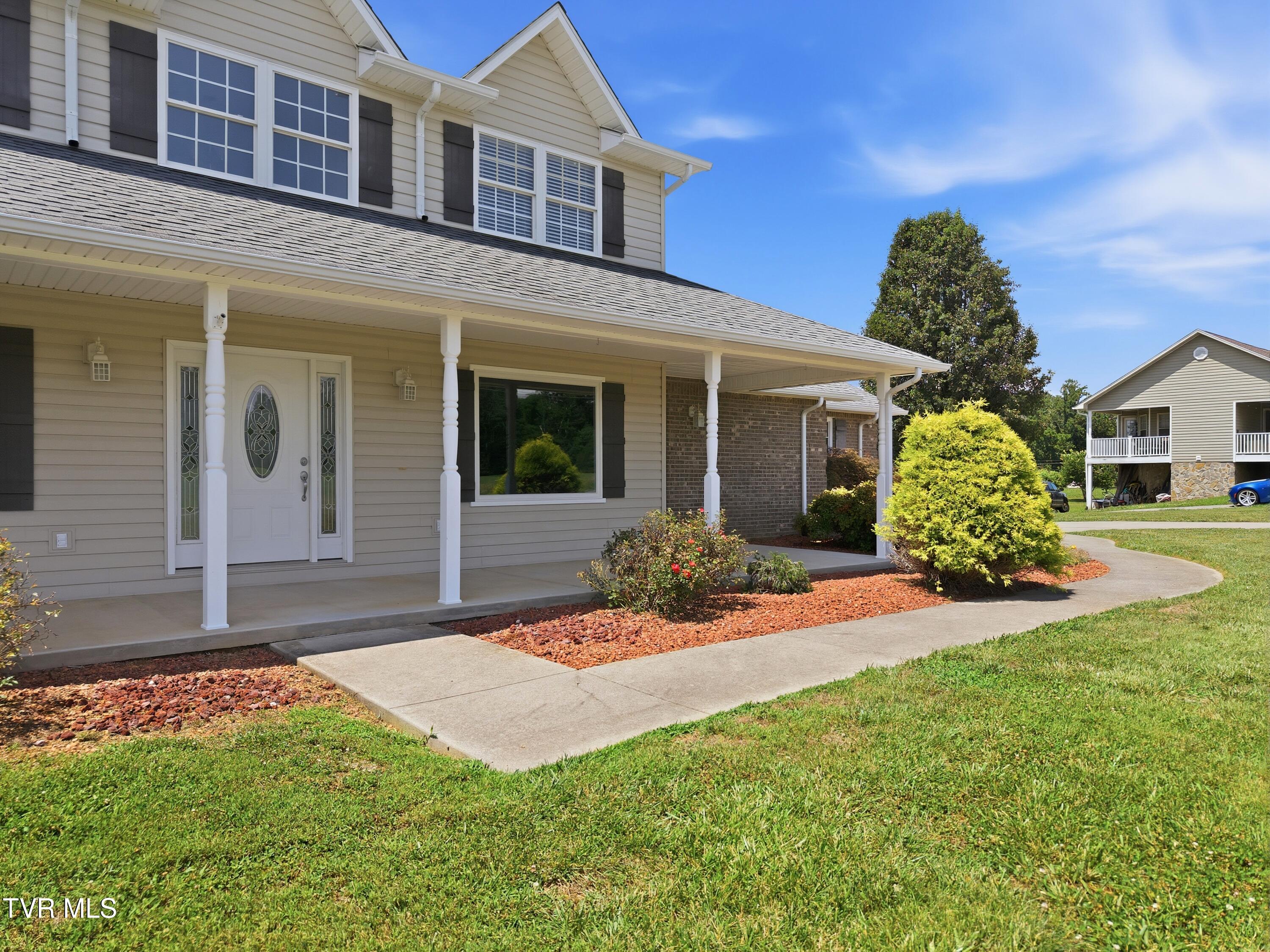 767 Possum Creek Road Greeneville, TN 37743 - Photo 8 of 69 6_767_possum_creek_rd_0005