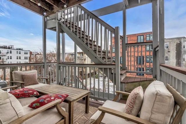 $669,900 | 215 Maverick Street, Unit 2, Boston, MA 02128