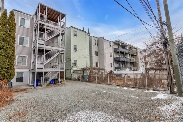 $669,900 | 215 Maverick Street, Unit 2, Boston, MA 02128