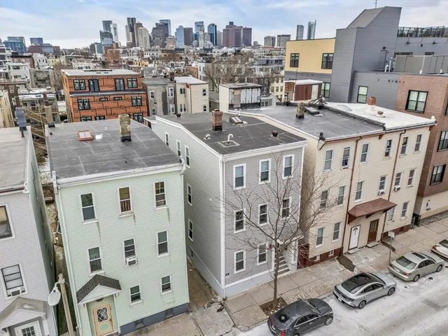 $669,900 | 215 Maverick Street, Unit 2, Boston, MA 02128