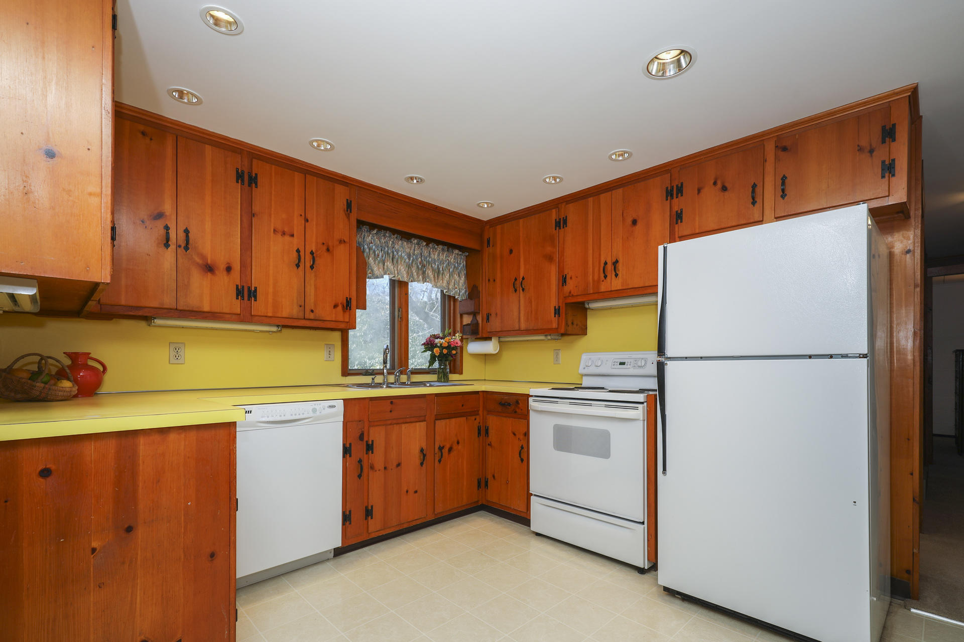 75 Bow Road Eastham, MA 02642 - Photo 8 of 28 012-photo-no-caption-9120655