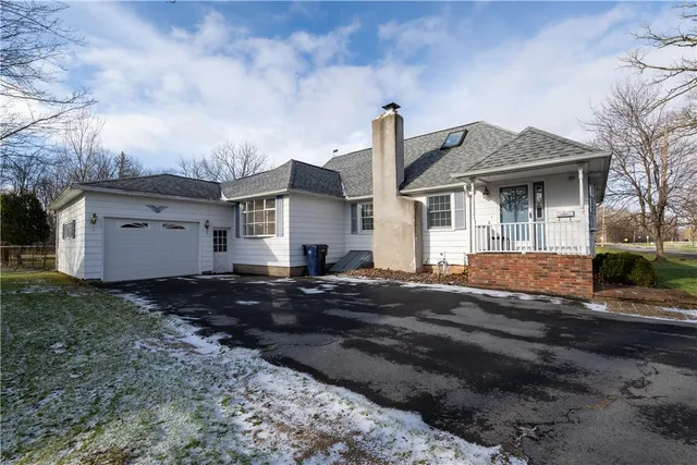 $198,500 | 91 Clinton Street, Seneca Falls, NY 13148