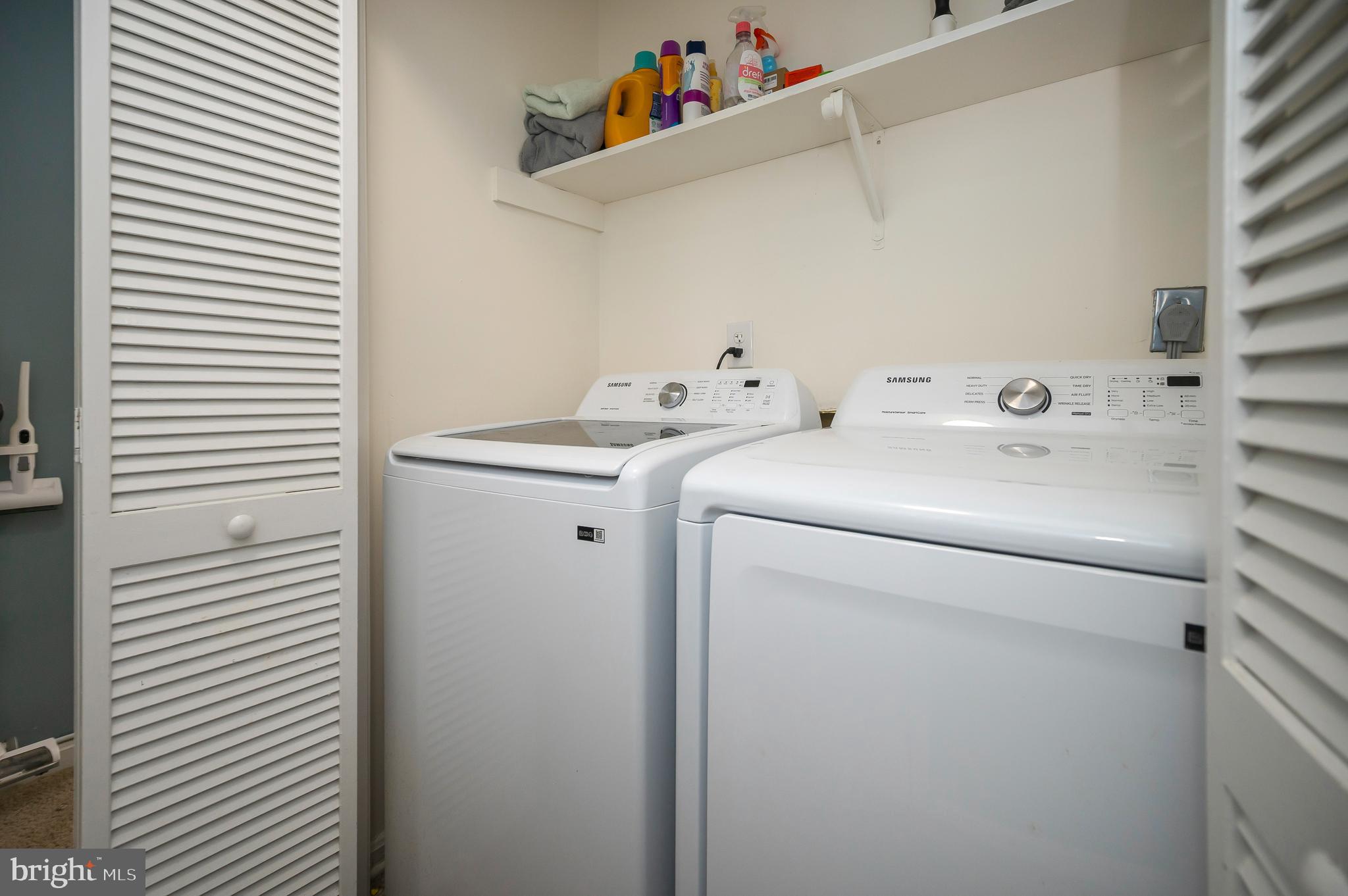 9577 Roys Lane Culpeper, VA 22701 - Photo 15 of 41 a utility room with dryer and washer
