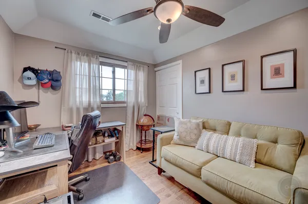 $3,200 | 7215 Larchwood Lane, Woodridge, IL 60517