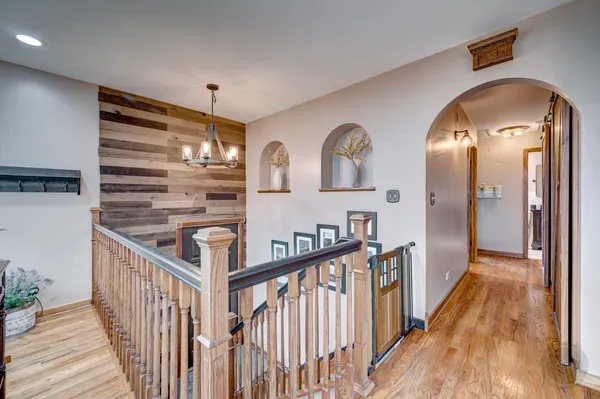 $3,200 | 7215 Larchwood Lane, Woodridge, IL 60517