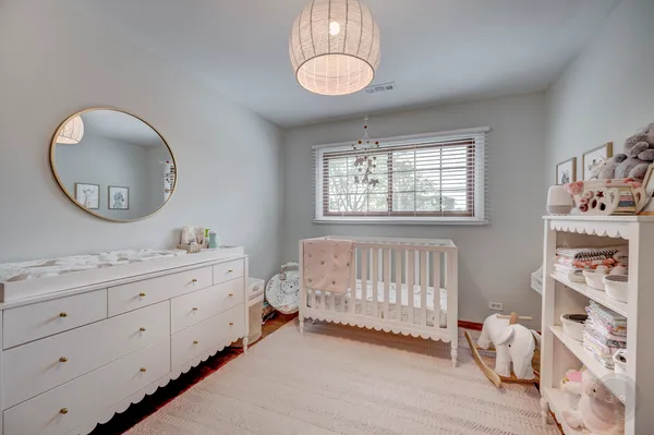 $3,200 | 7215 Larchwood Lane, Woodridge, IL 60517