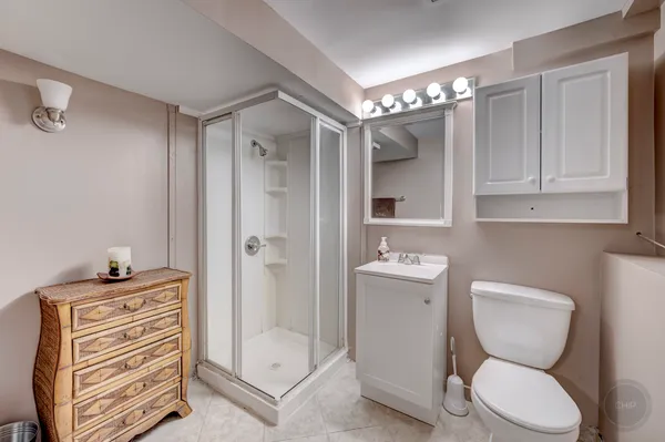 $3,200 | 7215 Larchwood Lane, Woodridge, IL 60517