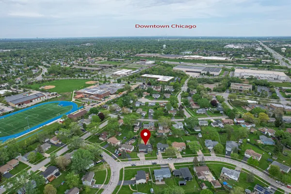 $3,200 | 7215 Larchwood Lane, Woodridge, IL 60517
