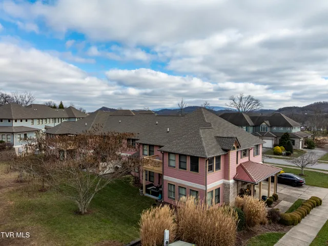 $339,900 | 12 Palisades Pointe, Unit 12, Johnson City, TN 37601