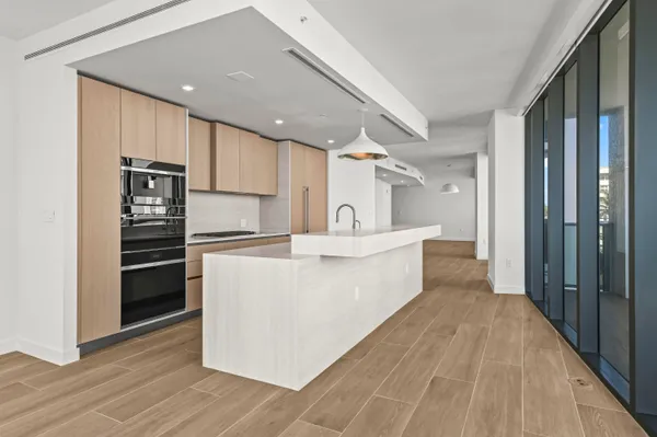 $2,999,999 | 900 North Ocean Boulevard, Unit 406, Pompano Beach, FL 33062