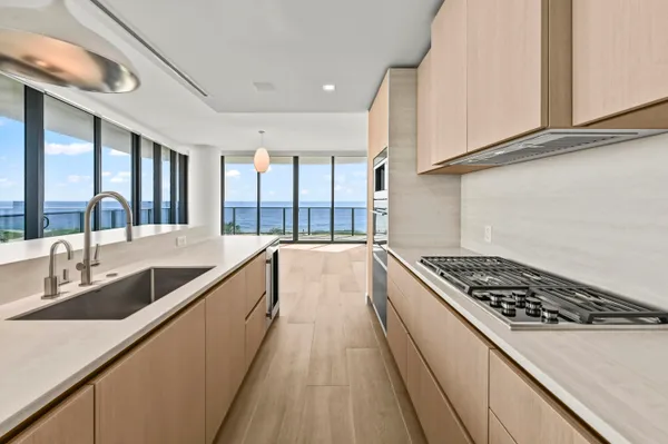 $2,999,999 | 900 North Ocean Boulevard, Unit 406, Pompano Beach, FL 33062