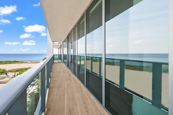 $2,999,999 | 900 North Ocean Boulevard, Unit 406, Pompano Beach, FL 33062
