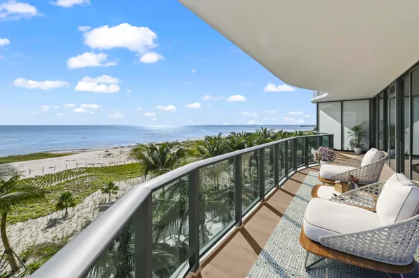 $2,999,999 | 900 North Ocean Boulevard, Unit 406, Pompano Beach, FL 33062