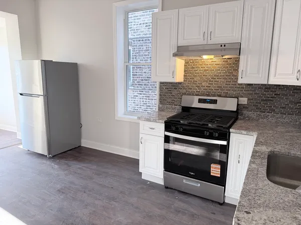 $1,550 | 2533 South Drake Avenue, Unit 2, Chicago, IL 60623