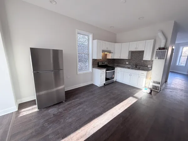 $1,550 | 2533 South Drake Avenue, Unit 2, Chicago, IL 60623