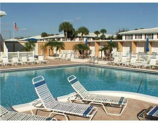 $2,300 | 2191 Northeast 68th Street, Unit 403, Fort Lauderdale, FL 33308