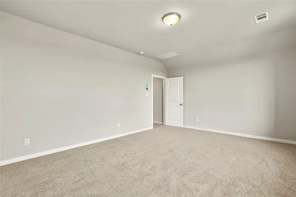 $3,600 | 3917 St Ives Lane, Lewisville, TX 75056